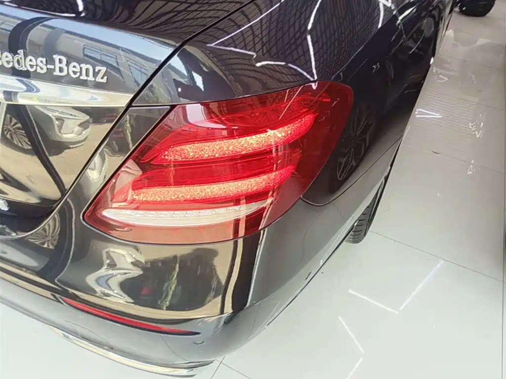 Mercedes-Benz E-Class 2018 Facelift E 300 L Fashion фото 8