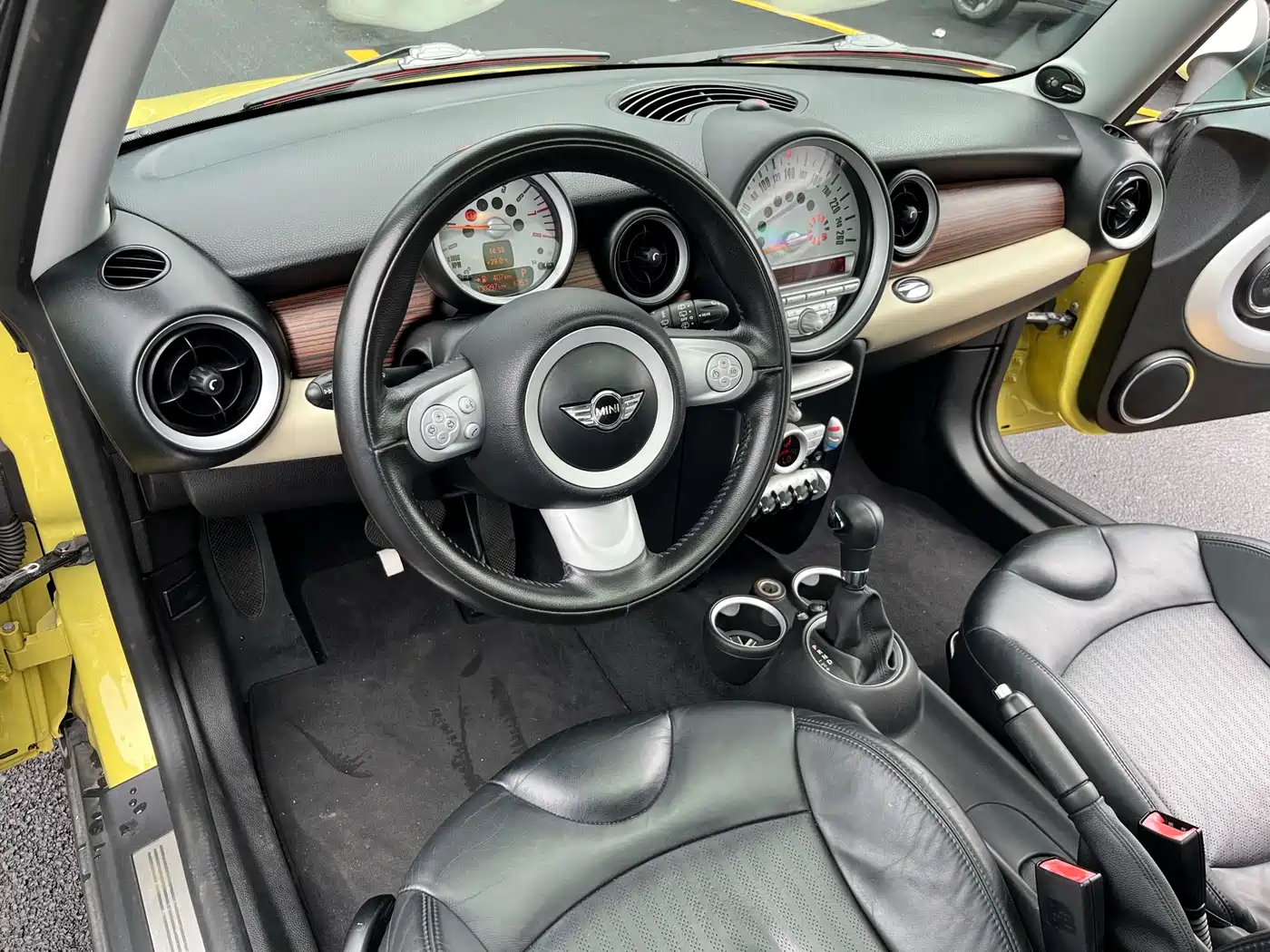 MINI MINI 2010 2010 1.6L COOPER 50 Mayfair