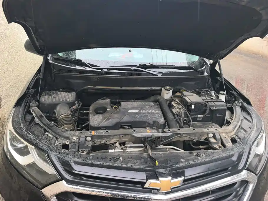 Chevrolet Equinox 2018 535T Automatic Galloping Edition фото 10
