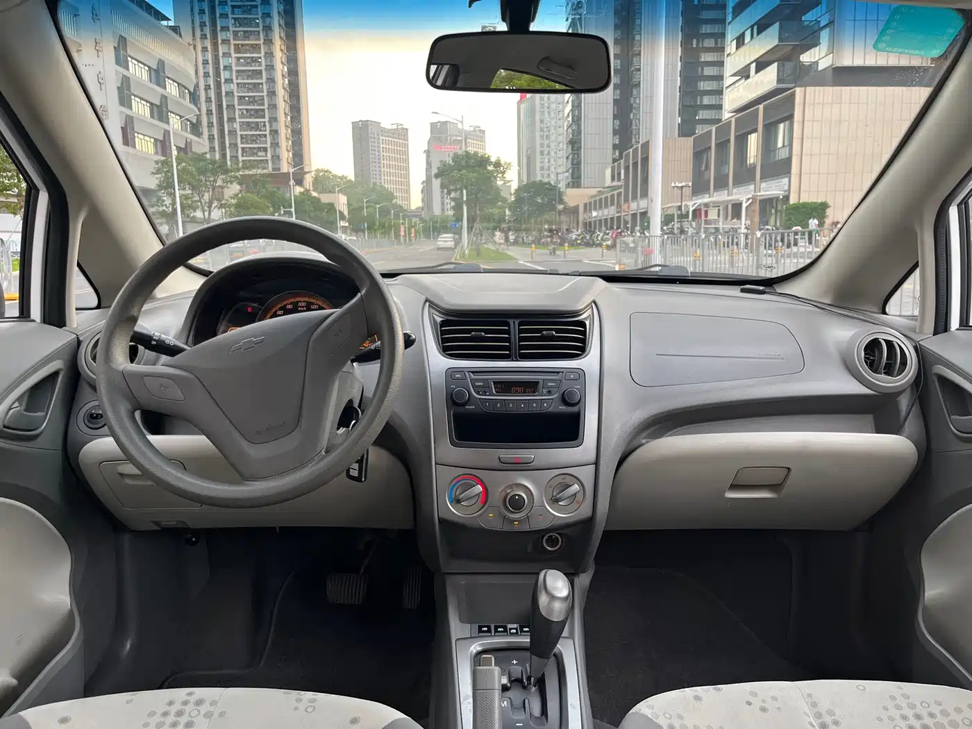 Chevrolet Sail 2014 2013 Hatchback 1.2L AMT Ideal Edition