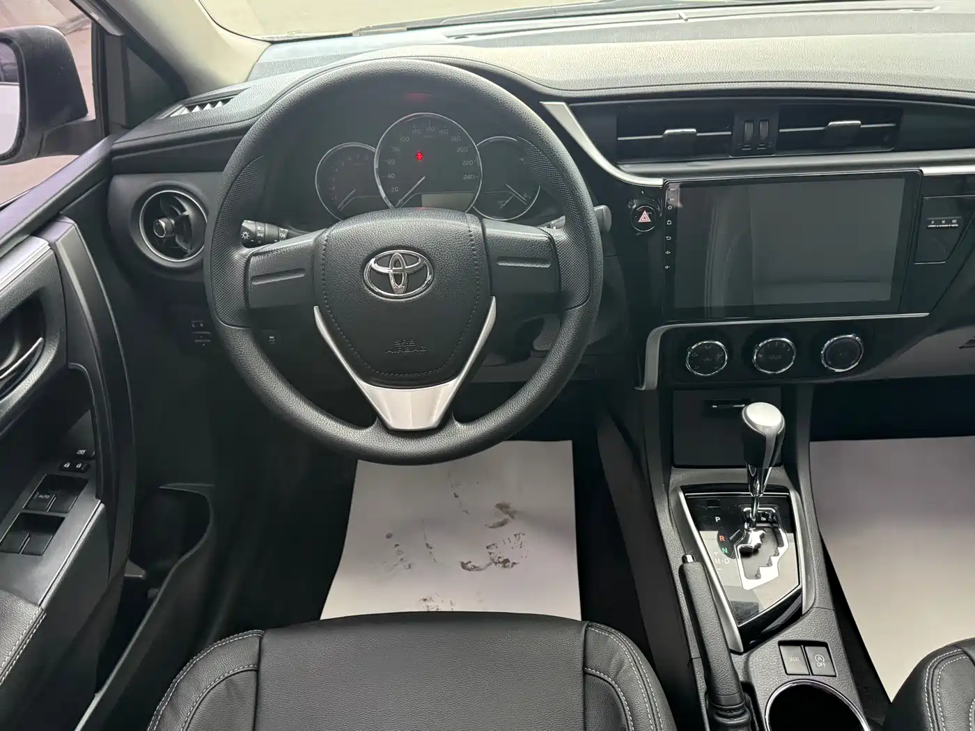 Toyota Corolla 2017 Facelift 1.2T S-CVT GL фото 7