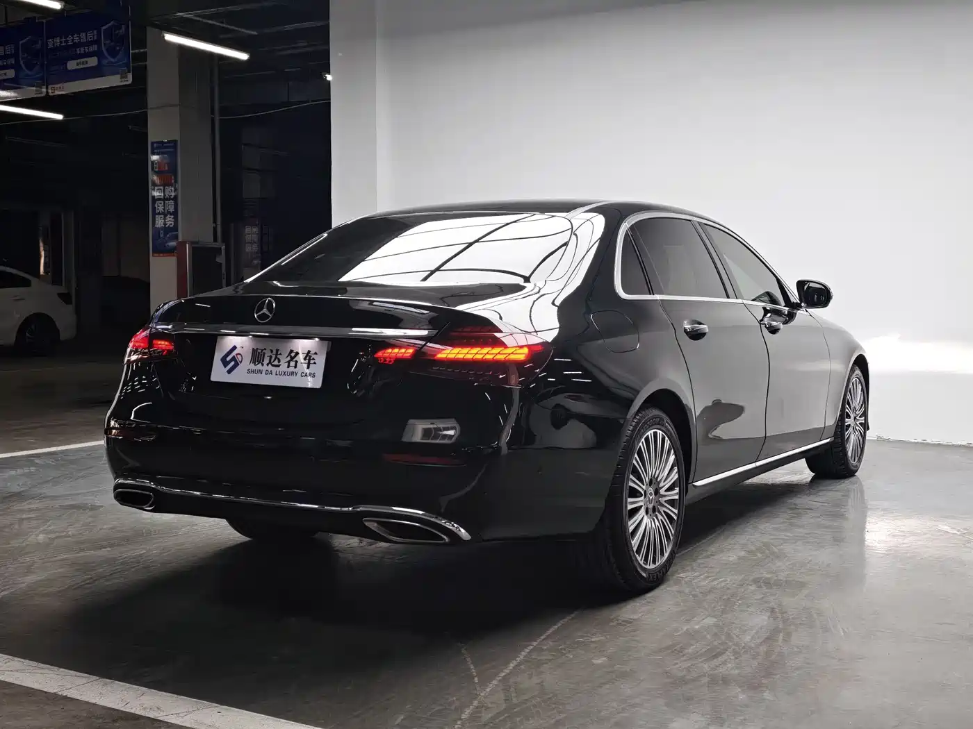 Mercedes-Benz E-Class 2018 E 200 L фото 12