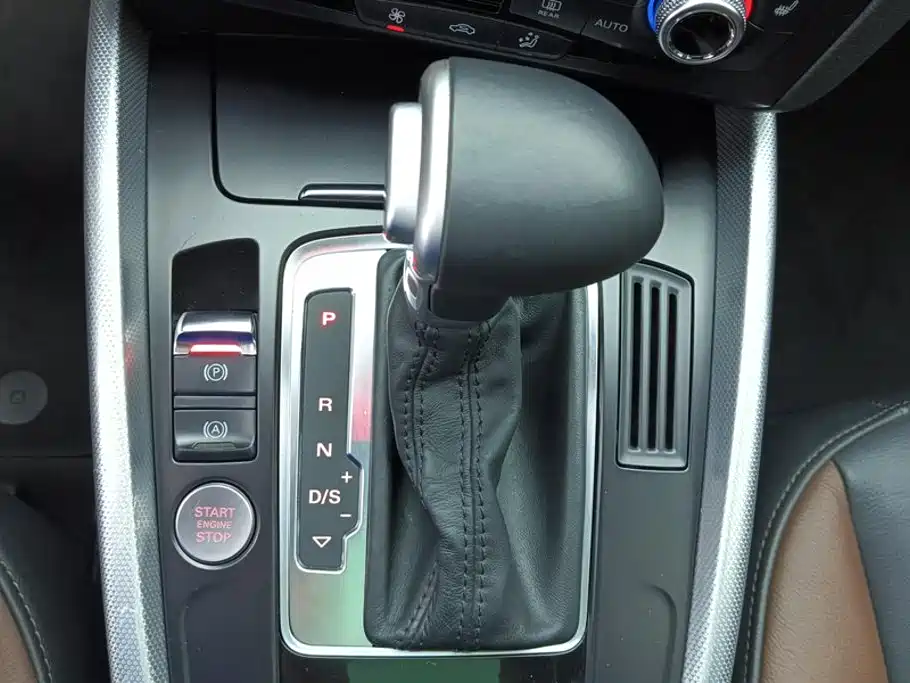 Audi Q5 2018 2018 Collector's Edition 40 TFSI Technology