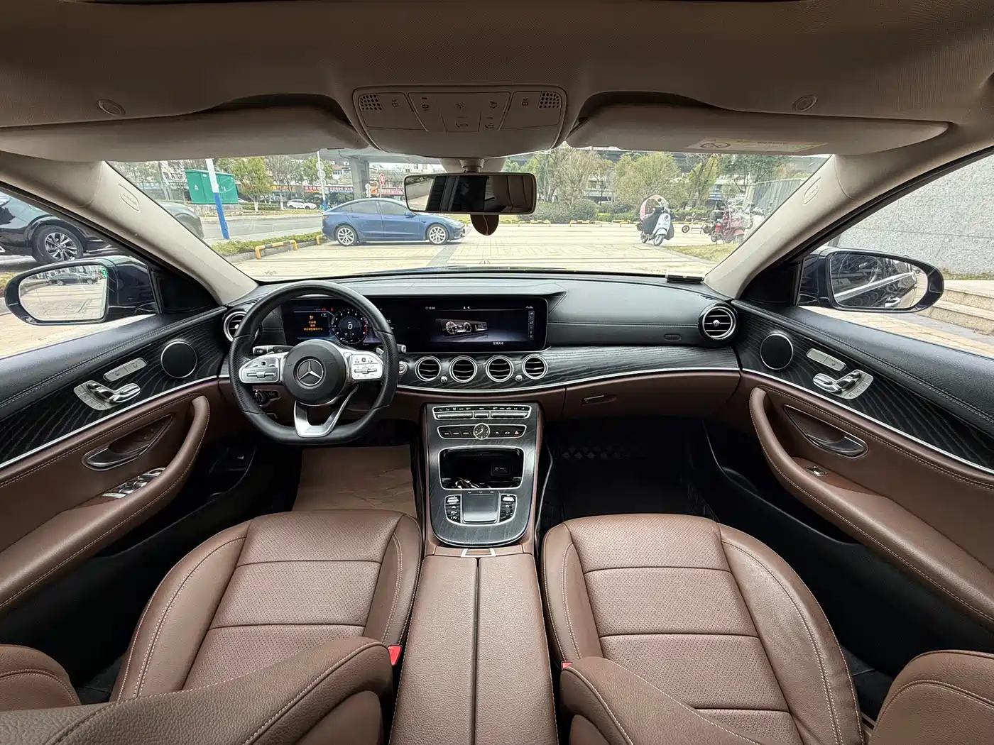 Mercedes-Benz E-Class 2019 E 300 L Fashion фото 7