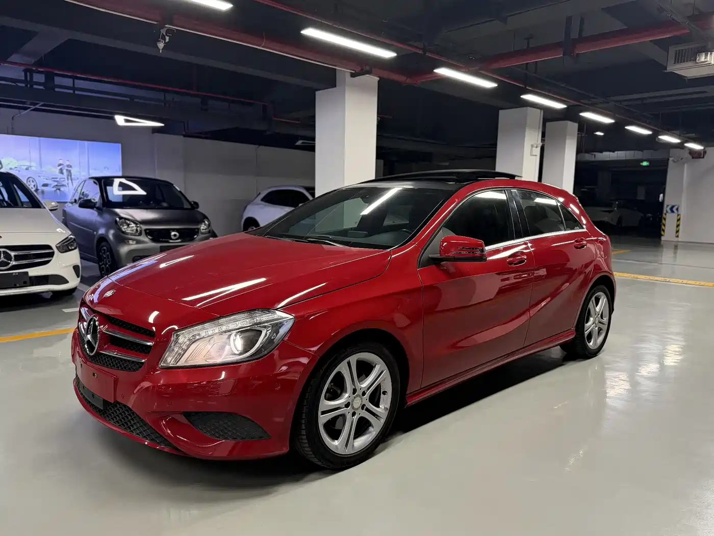 Mercedes-Benz A-Class (Import) 2015 A 180