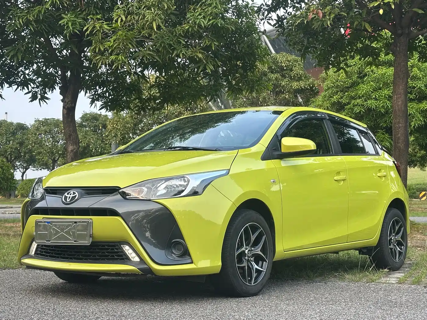 Toyota YARiS L Zhi Xuan 2016 Facelift 1.5E CVT Charming Edition