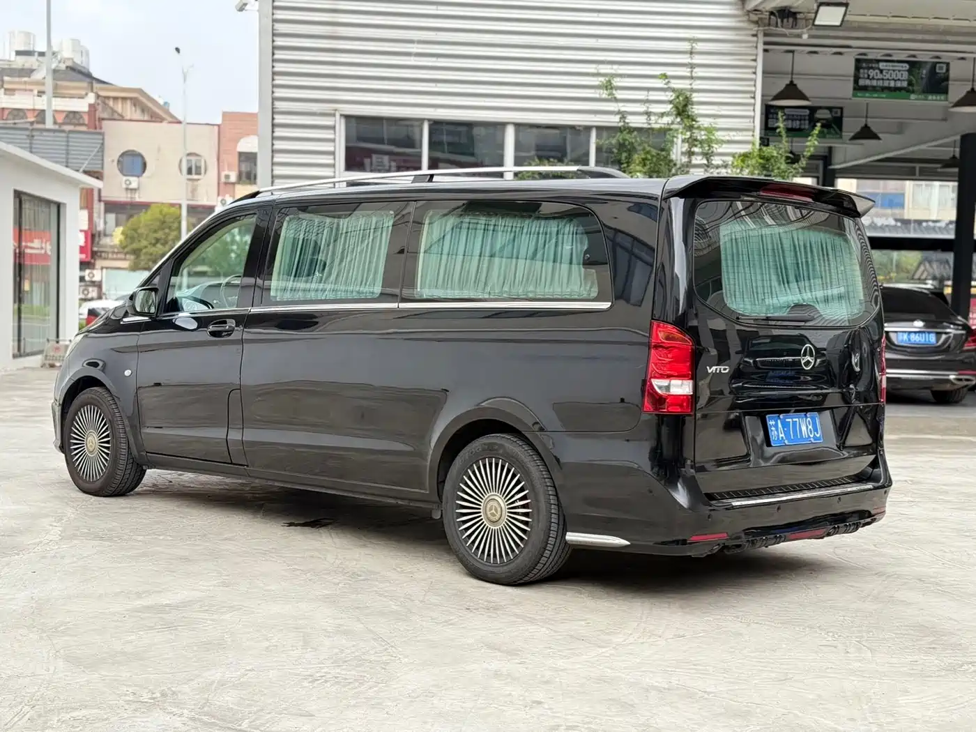 Mercedes-Benz Vito 2018 2.0T Business Edition China VI фото 3