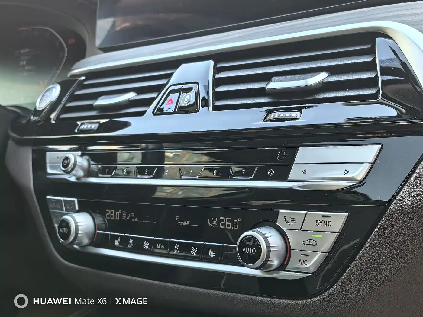 BMW 5 Series 2021 530Li Leading Luxury Package фото 33