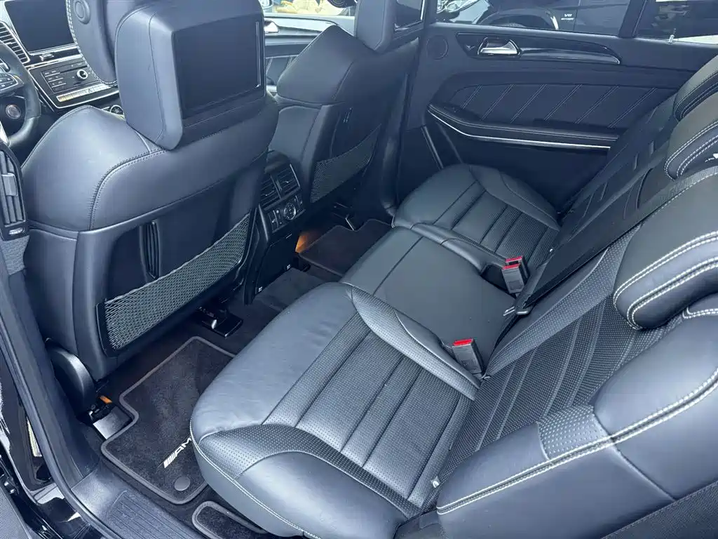 Mercedes-Benz GLS AMG 2017 AMG GLS 63 4MATIC фото 22