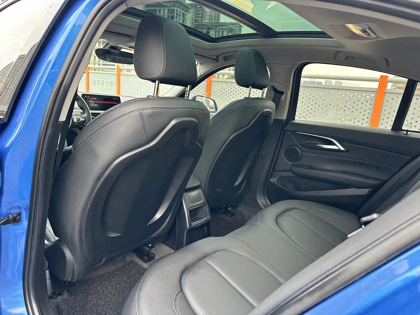 BMW 1 Series 2019 118i M Sport Package фото 6