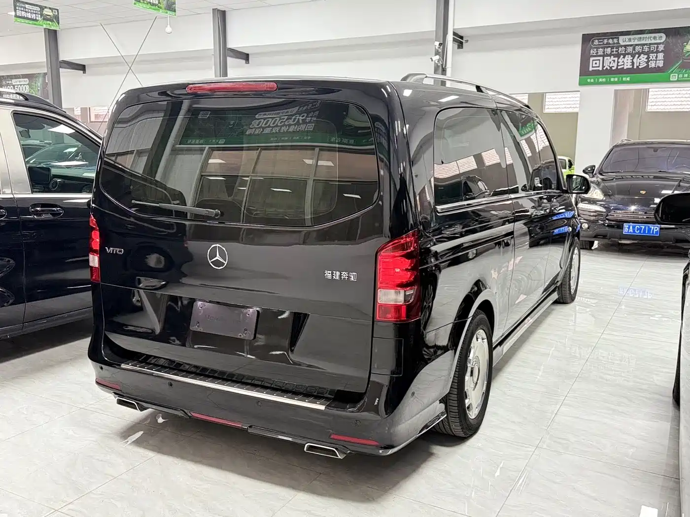 Mercedes-Benz Vito 2018 2.0T Business Edition China VI фото 4