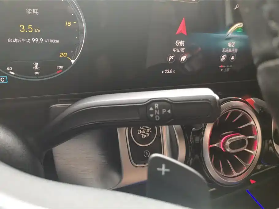 Mercedes-Benz GLB 2020 Facelift GLB 200 Dynamic фото 16