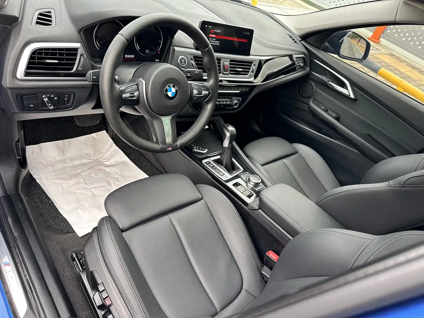 BMW 1 Series 2019 118i M Sport Package фото 5