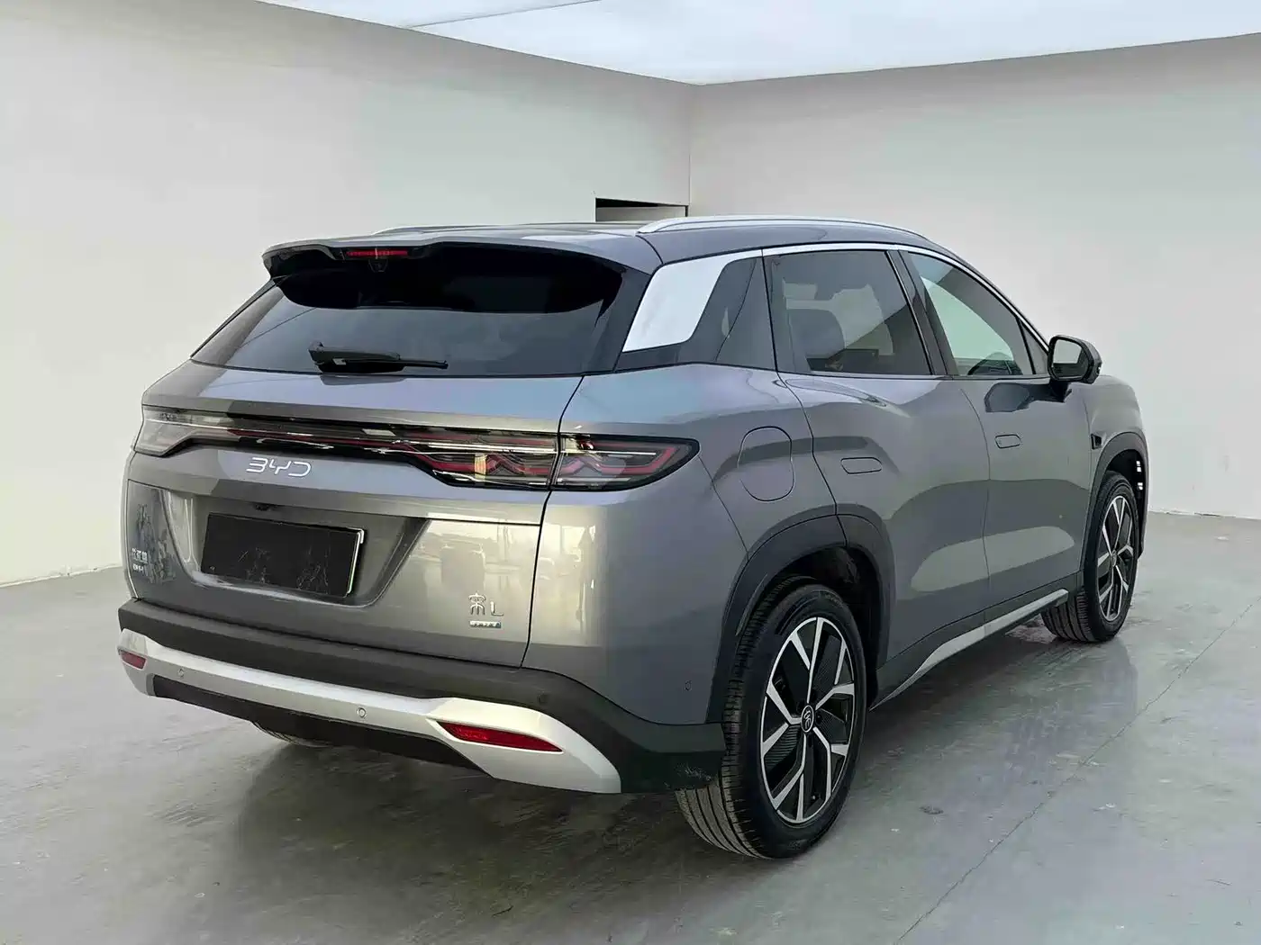 BYD Song L DM-i 2025 Smart Drive Edition 112km Surpassing фото 7