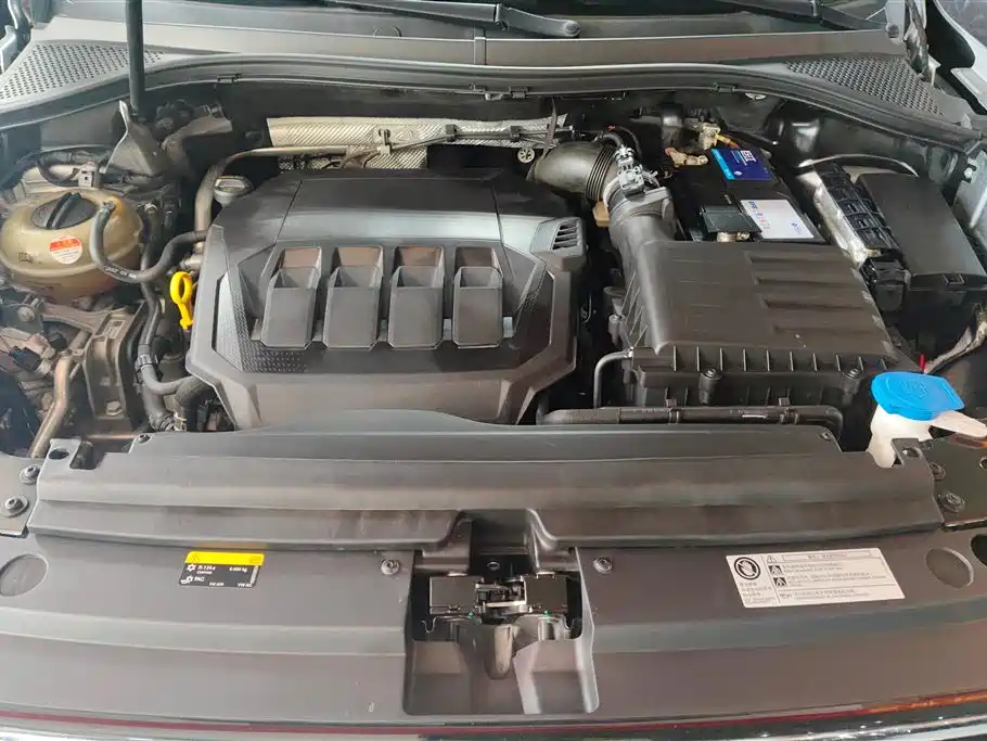 Volkswagen Tiguan L 2022 330TSI Auto 2WD R-Line Premium Edition фото 10
