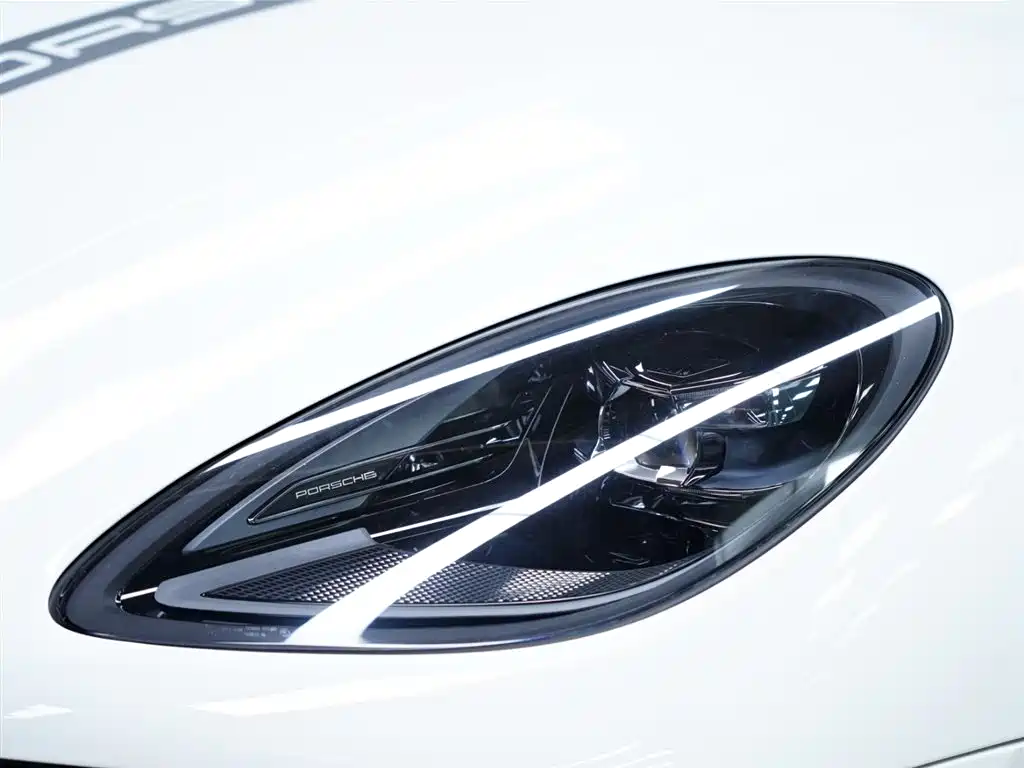 Porsche Macan 2023 Macan GTS 2.9T фото 16
