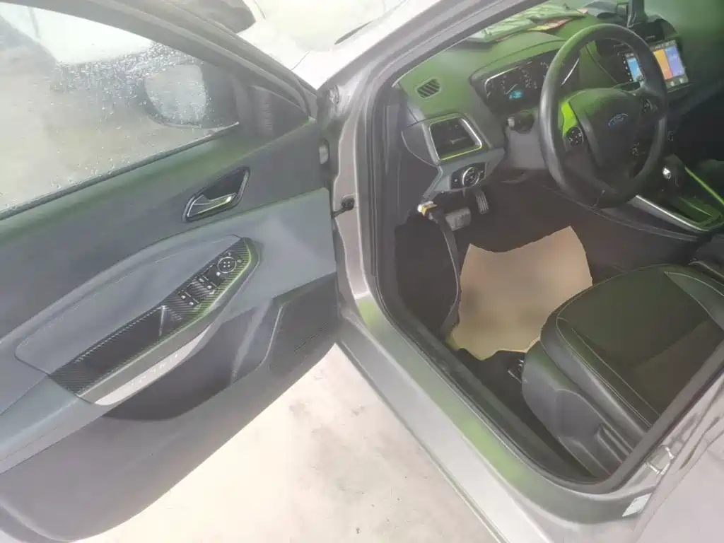 Ford Escort 2015 2015 1.5L Automatic Fashion