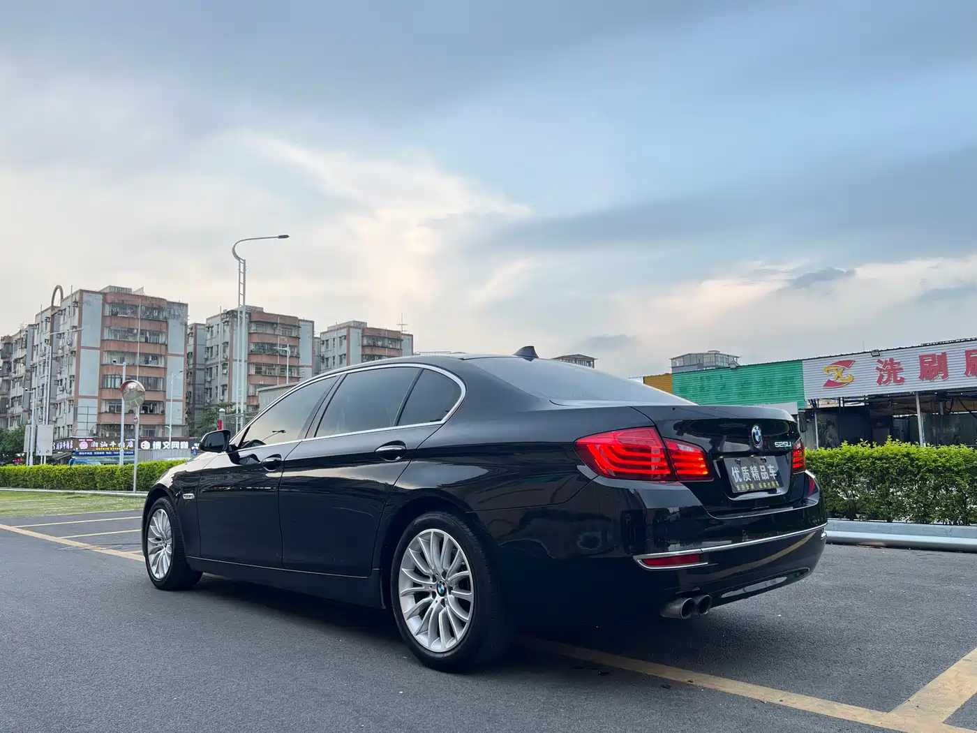 BMW 5 Series 2017 525Li Luxury Design Package фото 6