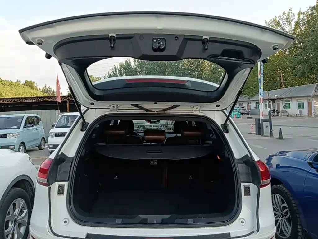 Photo 19 - Haval H6