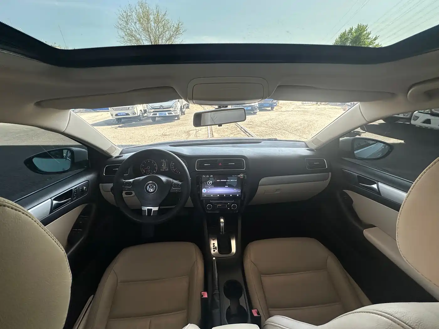 Volkswagen Sagitar 2012 Model 1.4TSI Automatic Fashion фото 13