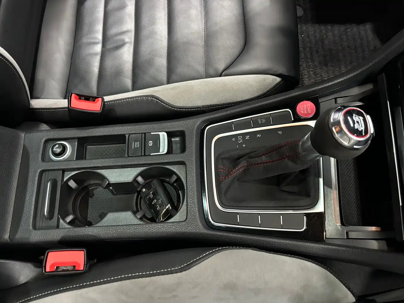 Volkswagen Golf 2020 Beloved Edition 280TSI DSG R-Line фото 9