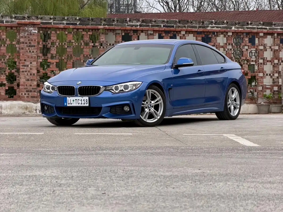 BMW 4 SERIES