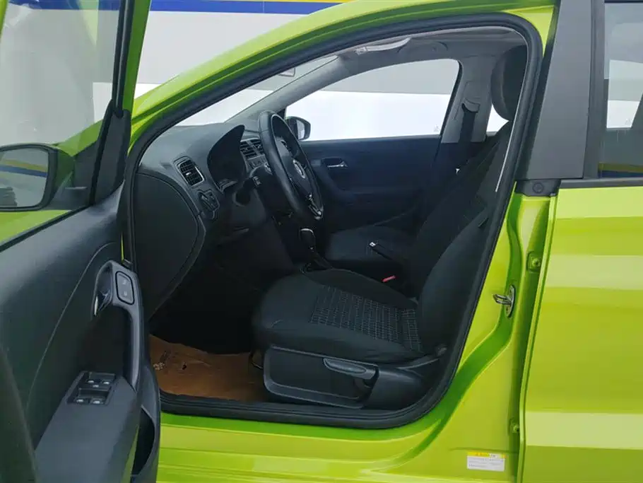 Volkswagen Polo 2018 1.5L Auto Comfort фото 9