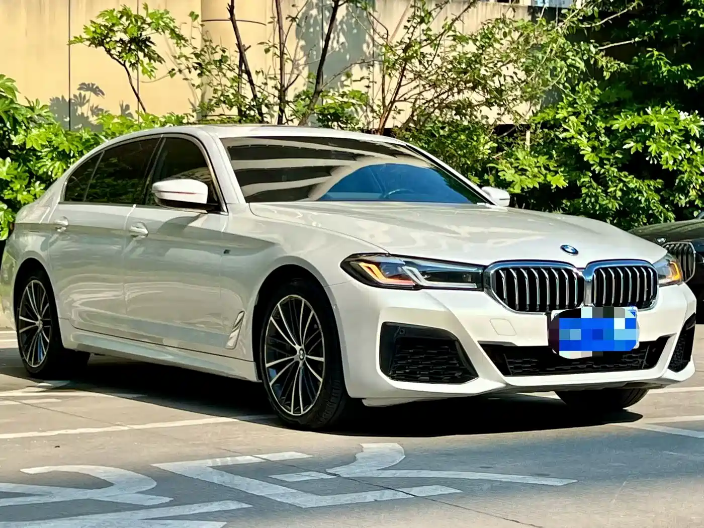 BMW 5 Series 2021 Facelift 530Li Leading M Sport Package фото 3