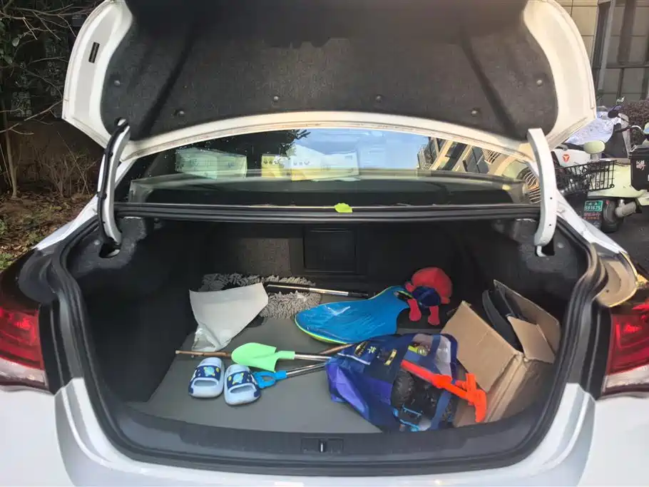 Chevrolet Malibu 2017 1.5T Automatic Luxury Edition фото 4