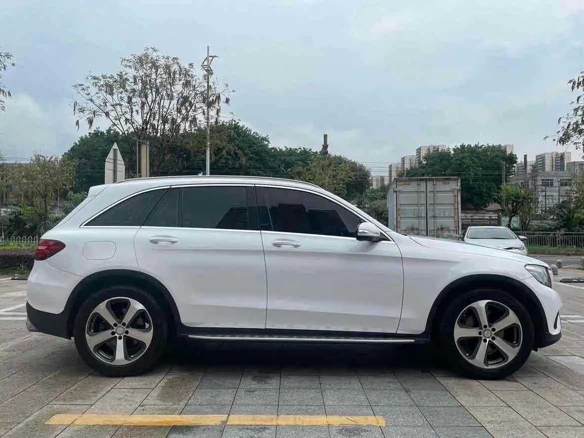 Mercedes-Benz GLC 2016 GLC 260 4MATIC Luxury фото 7