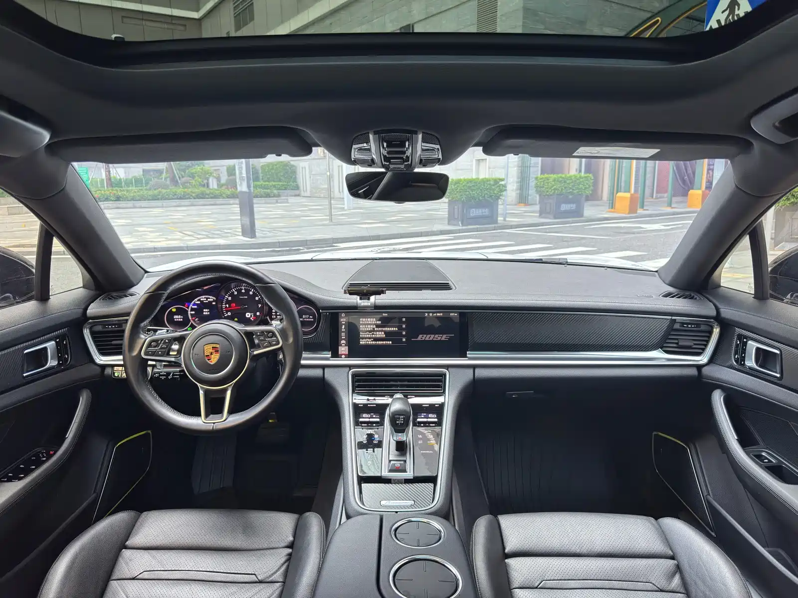 Фото 16 - Porsche Panamera