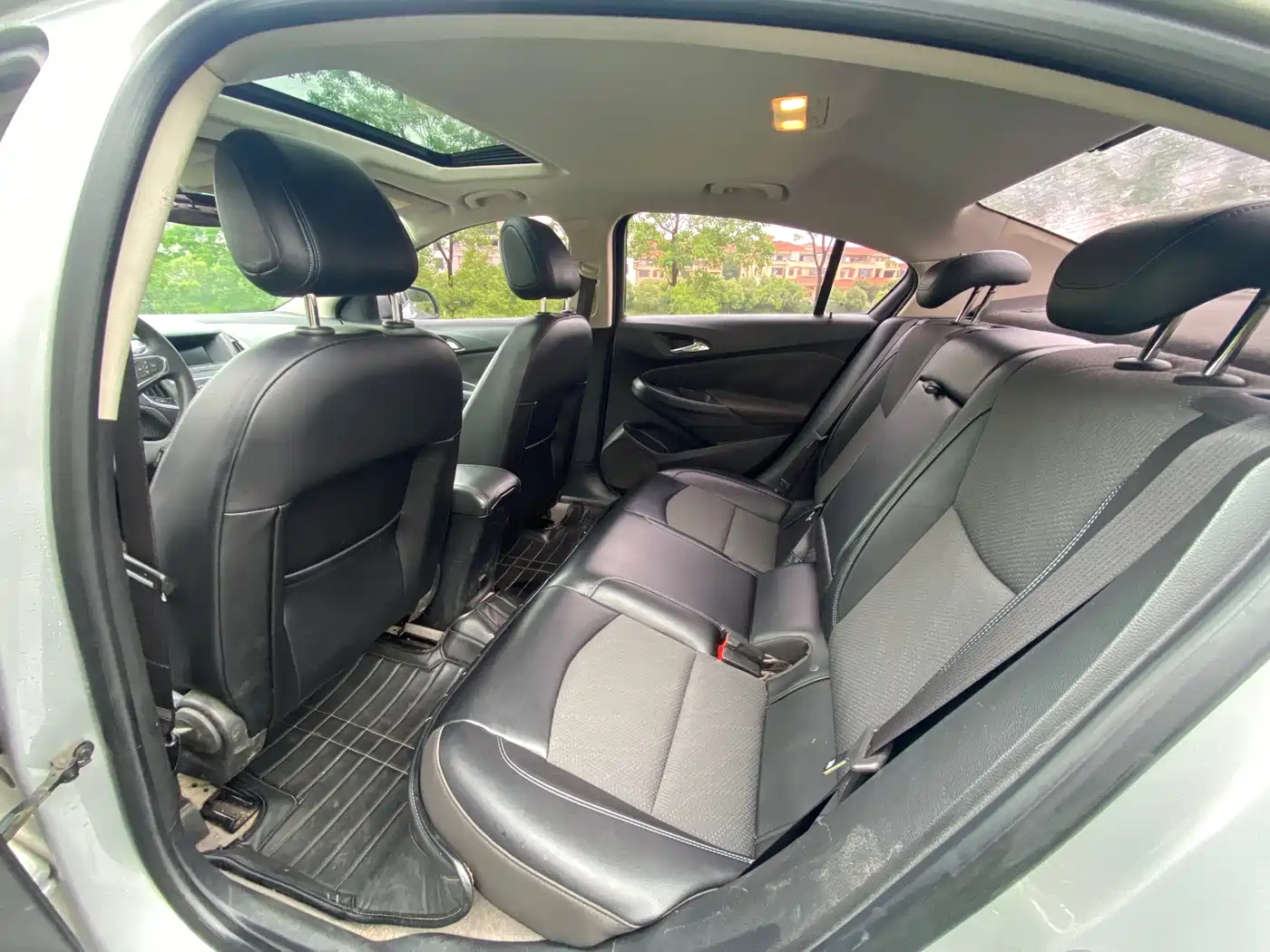 Chevrolet Cruze 2015 1.5L Manual Elite Edition фото 11