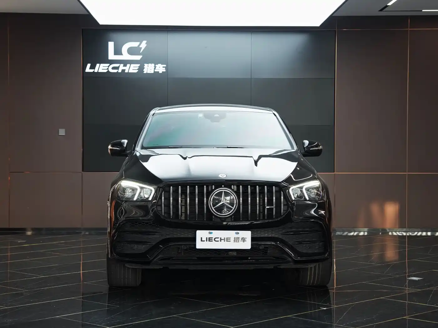 Mercedes-Benz GLE Coupe AMG 2023 AMG GLE 53 4MATIC+ Coupe SUV фото 2