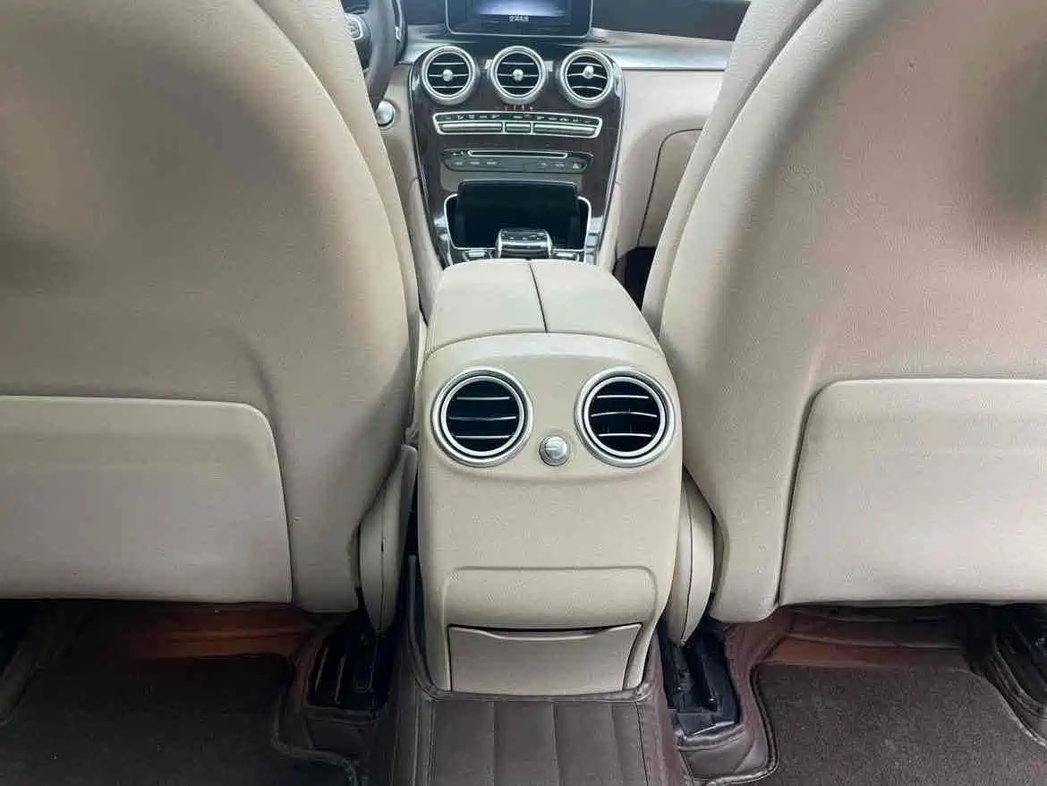 Mercedes-Benz GLC 2016 GLC 260 4MATIC Luxury фото 19