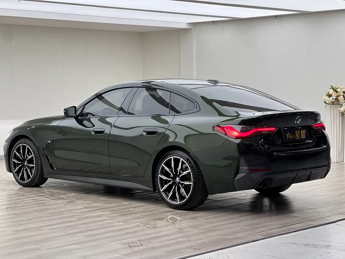BMW 4 Series 2023 425i Gran Coupe M Sport Shadowline Package фото 22