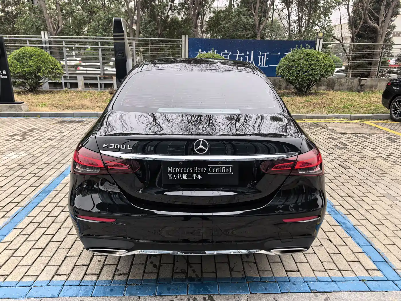Mercedes-Benz E-Class 2021 E 300 L Sport Luxury Edition фото 7