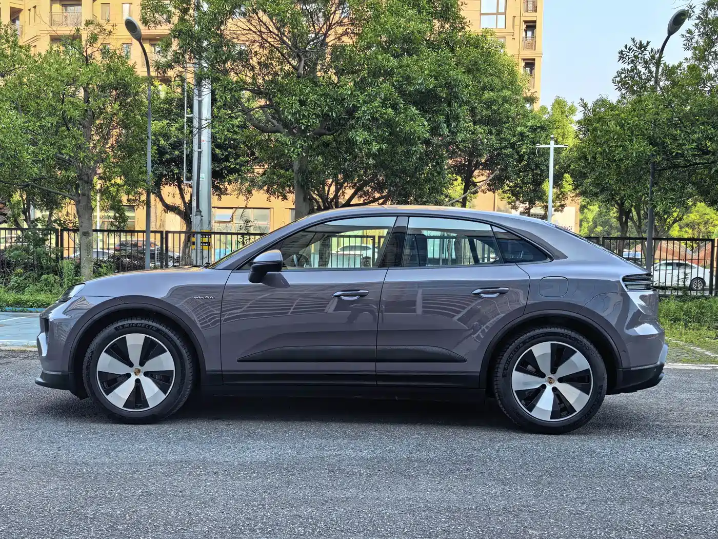 Porsche Macan EV 2024 Macan 4 фото 3