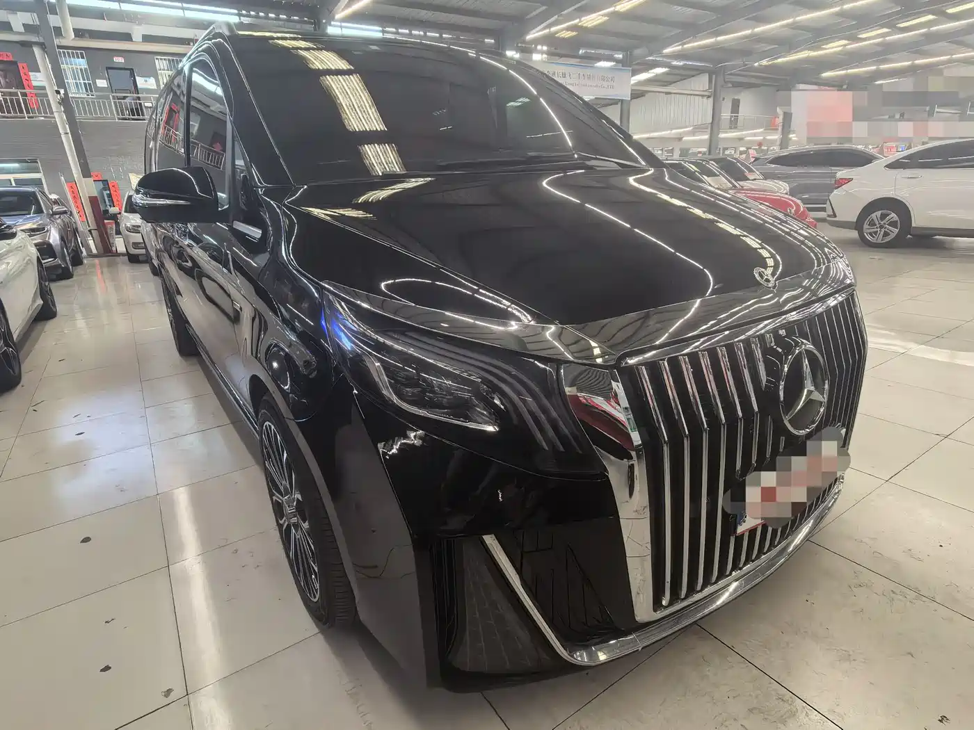 Mercedes-Benz V-Class 2022 V 260 L Long Wheelbase Prestige Edition фото 3