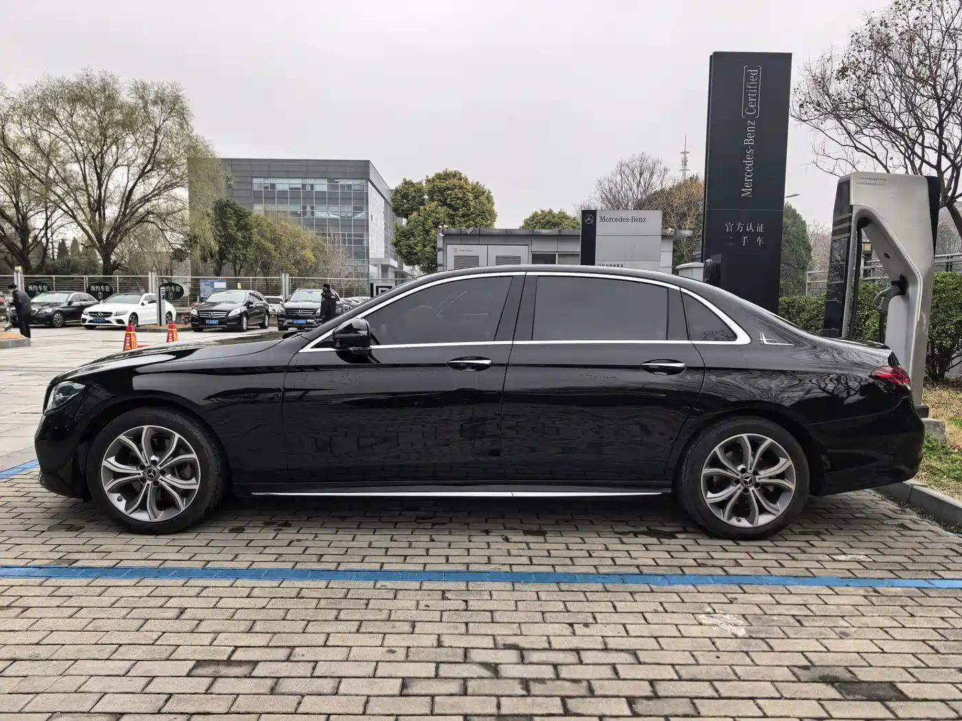 Mercedes-Benz E-Class 2021 E 300 L Sport Luxury Edition фото 6