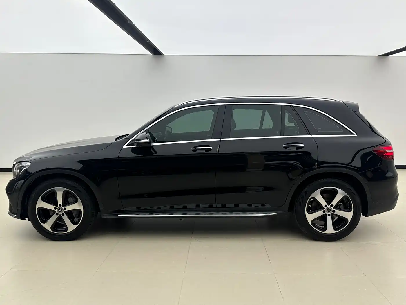 Mercedes-Benz GLC 2019 Facelift GLC 260 L 4MATIC Luxury фото 11