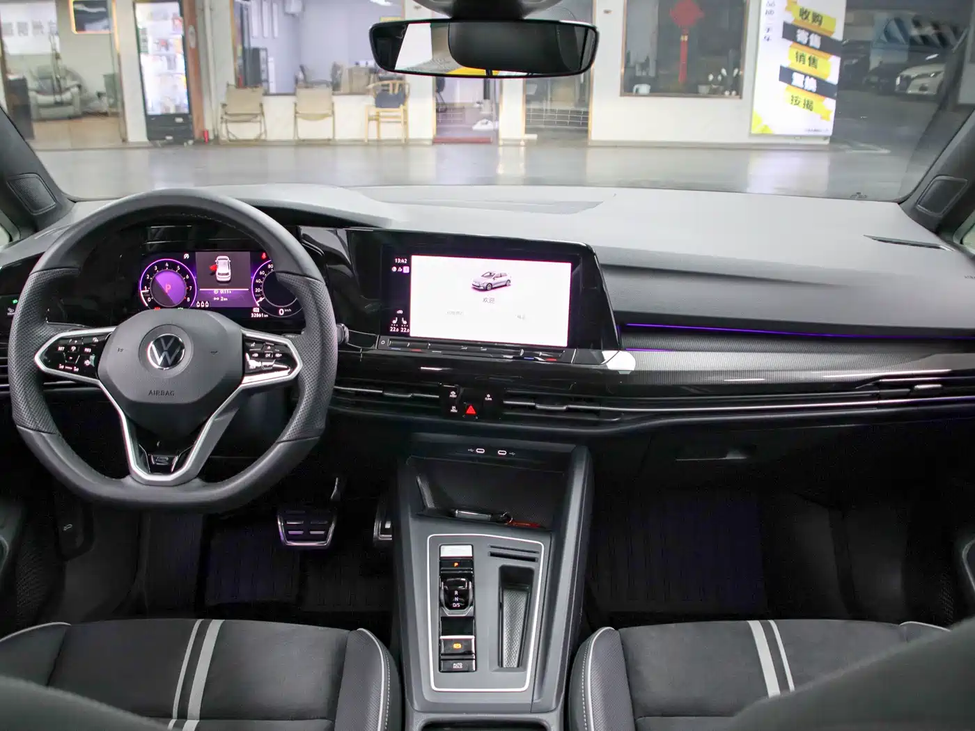 Volkswagen Golf 2021 280TSI DSG R-Line фото 4