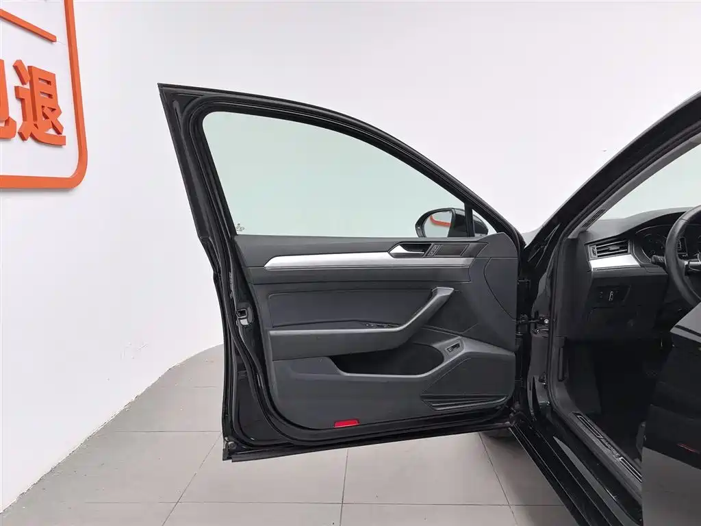 Volkswagen Magotan 2018 280TSI DSG Comfort фото 8