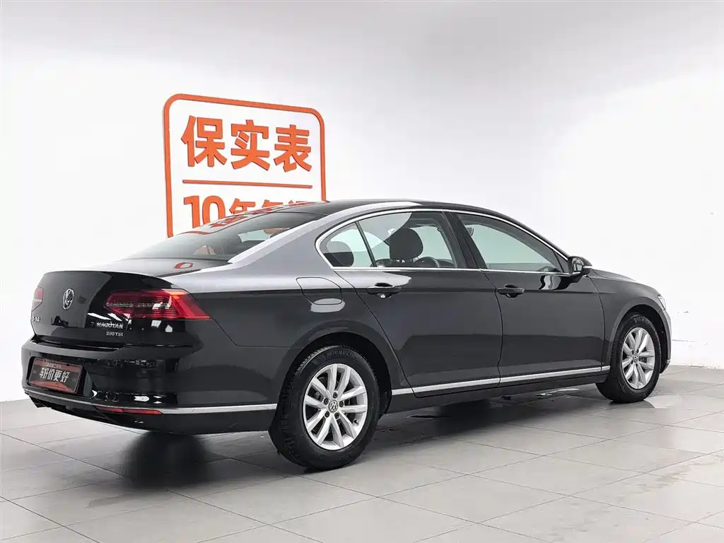 Volkswagen Magotan 2018 280TSI DSG Comfort фото 2