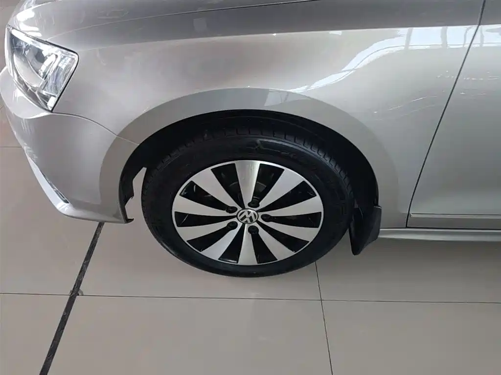 Volkswagen Sagitar 2018 1.6L Manual Comfort фото 23