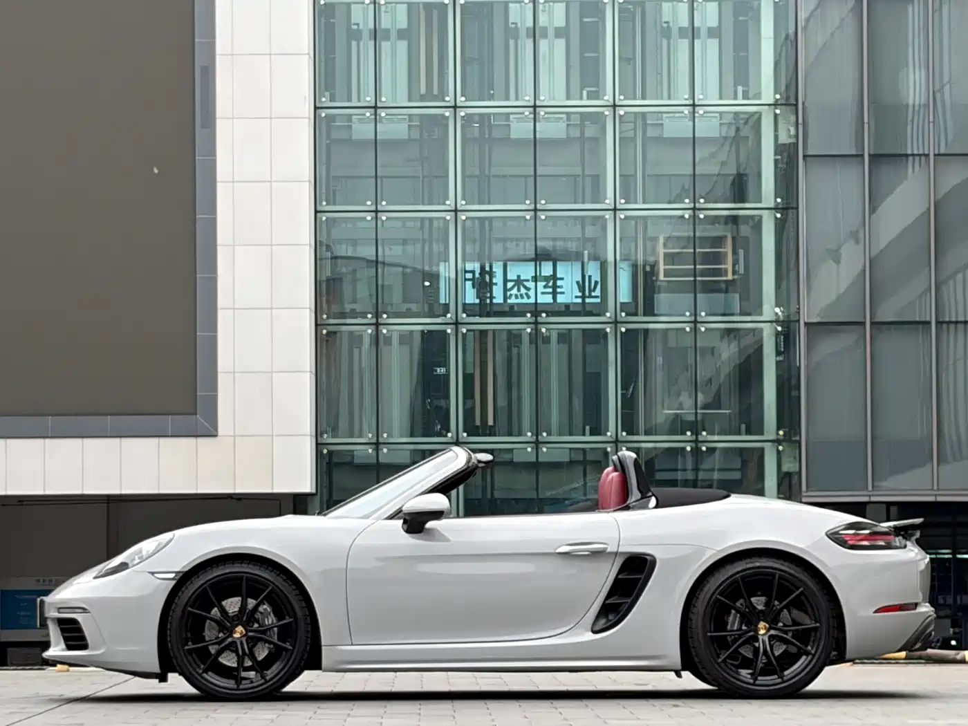 Porsche 718 2022 Boxster 2.0T фото 7