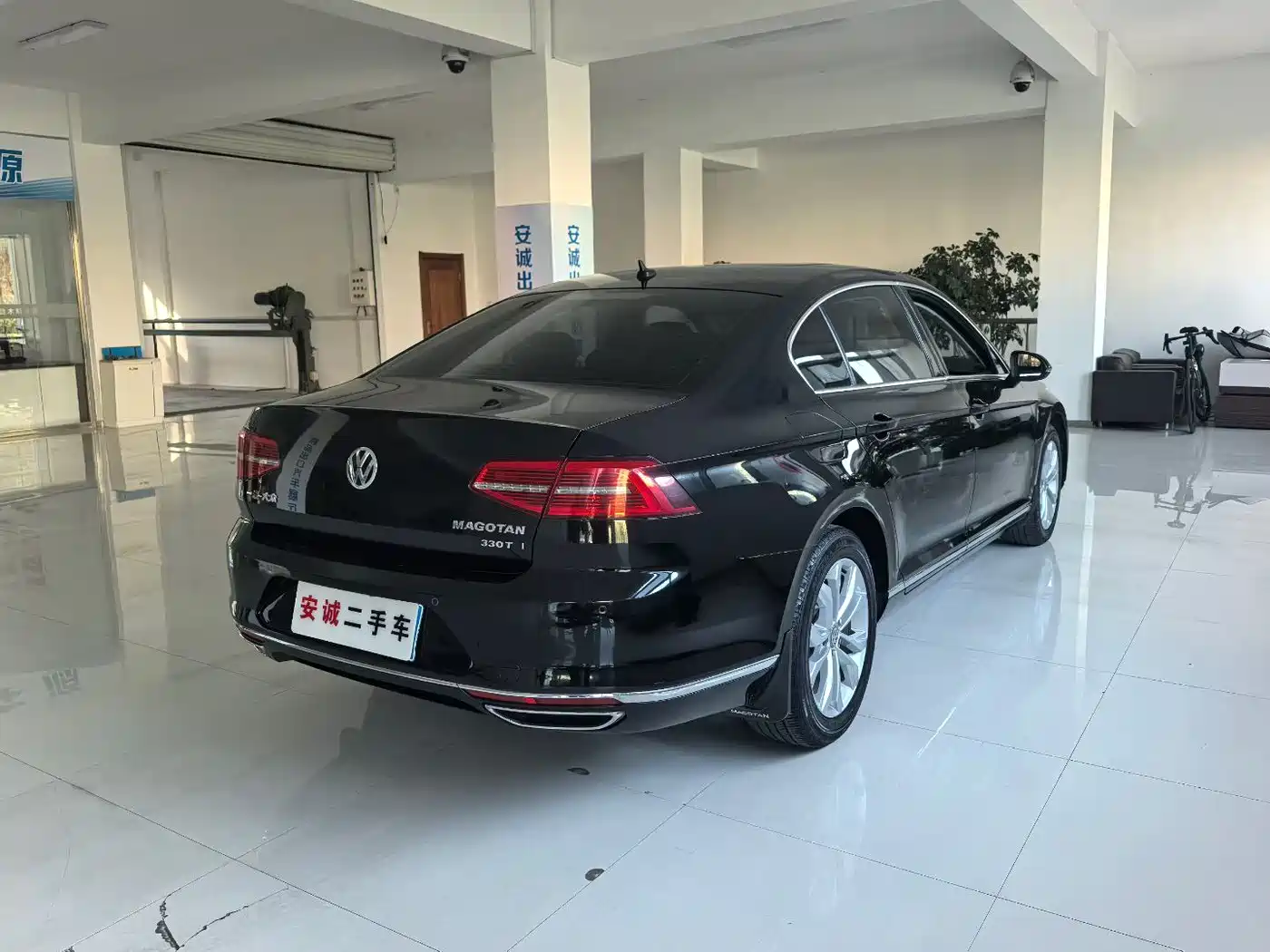 Volkswagen Magotan 2017 330TSI DSG Luxury фото 14