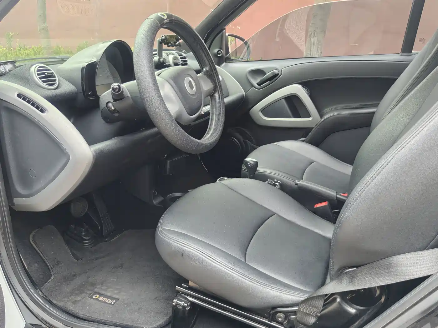 smart fortwo 2013 2012 1.0 MHD Hardtop Standard