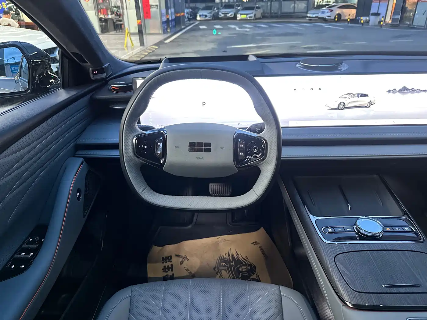 Geely Galaxy Galaxy E8 2025 700km Long Voyage Smart Drive Edition фото 10