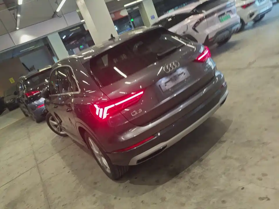 Audi Q3 2022 35 TFSI Fashion Elegance фото 6