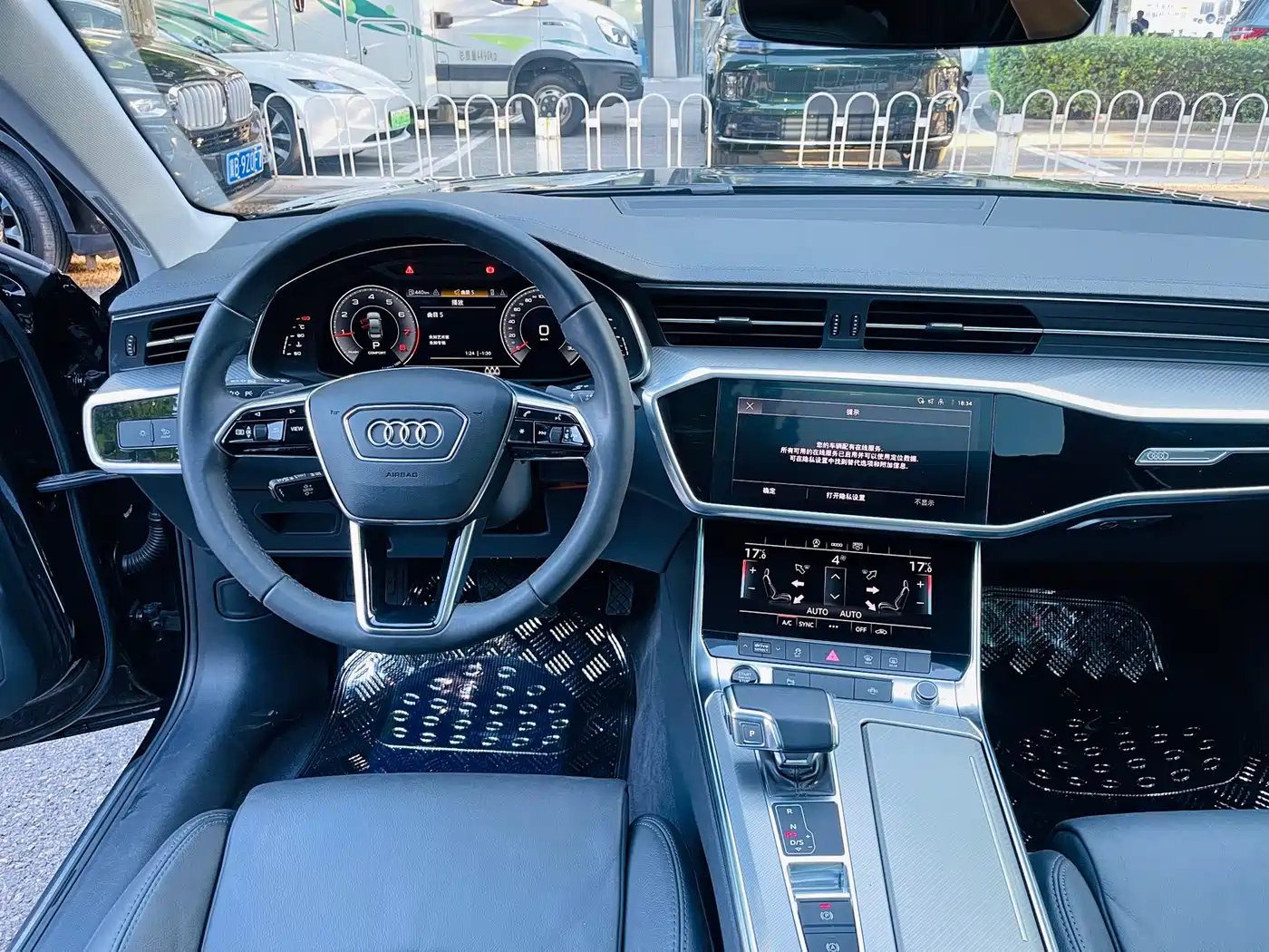 Фото 18 - Audi A6L